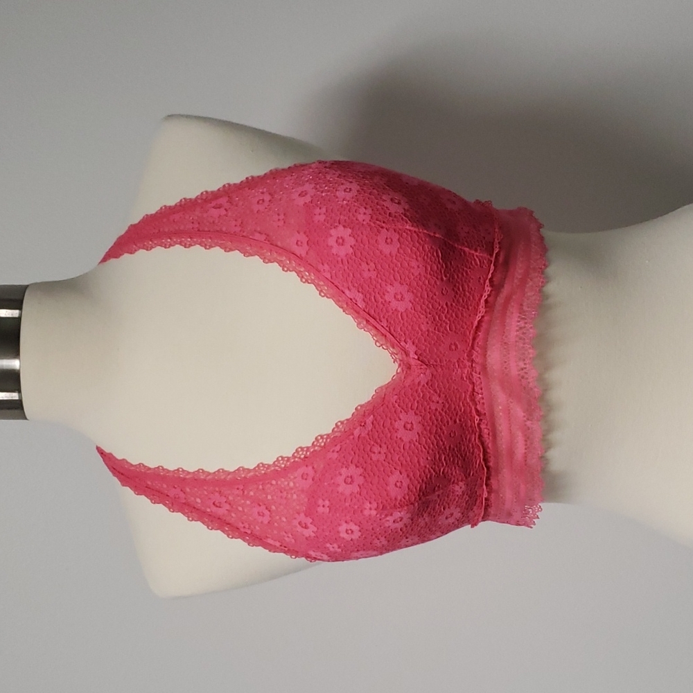 Victoria's Secret pink lace bralette racerback‎